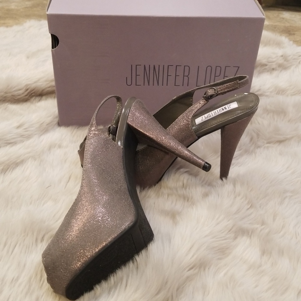 Jennifer Lopez platform heels